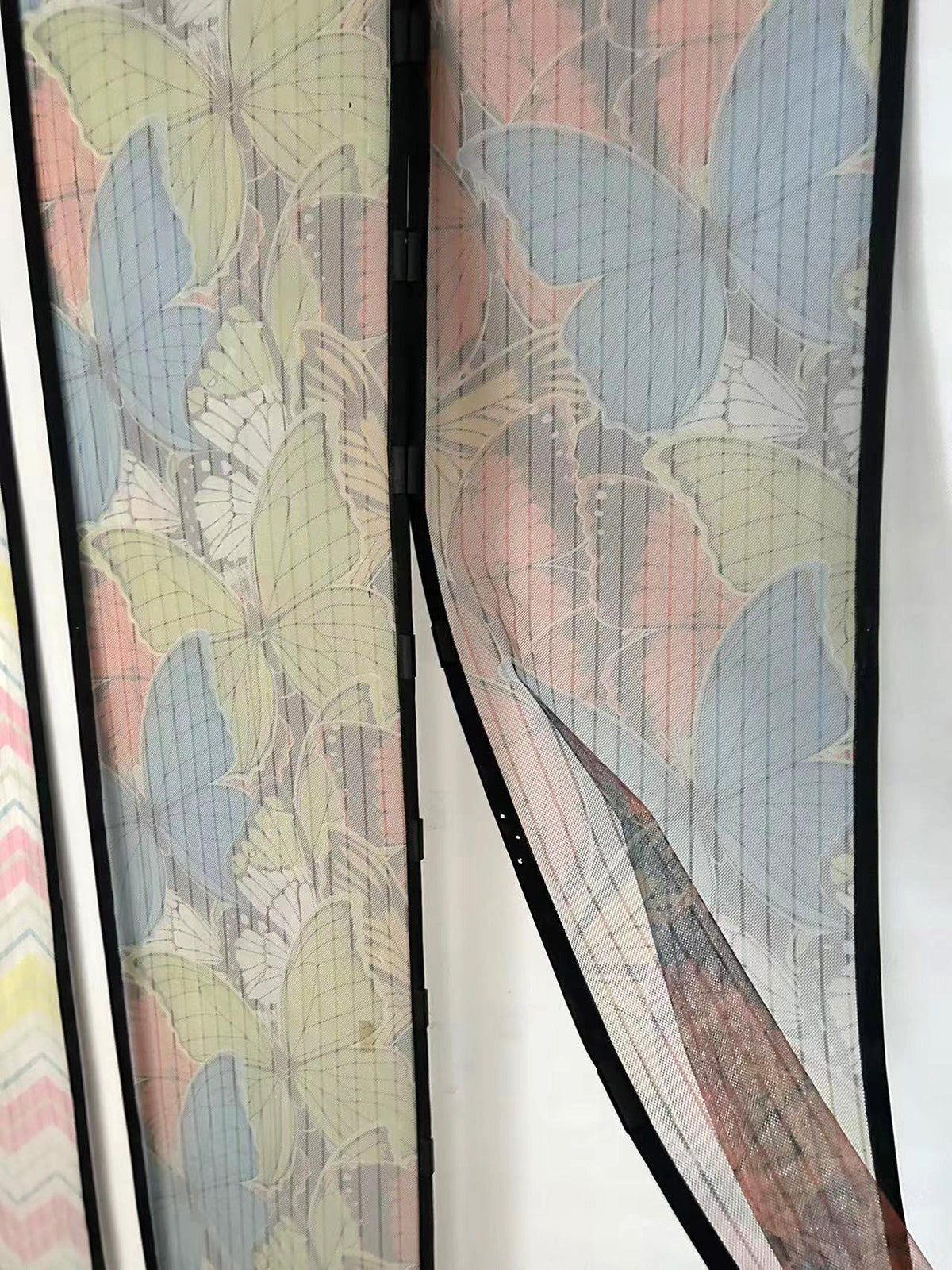 Avilo Magnetic Mesh Door Guard Butterfly – Easy-Fit Screen That Closes Automatically