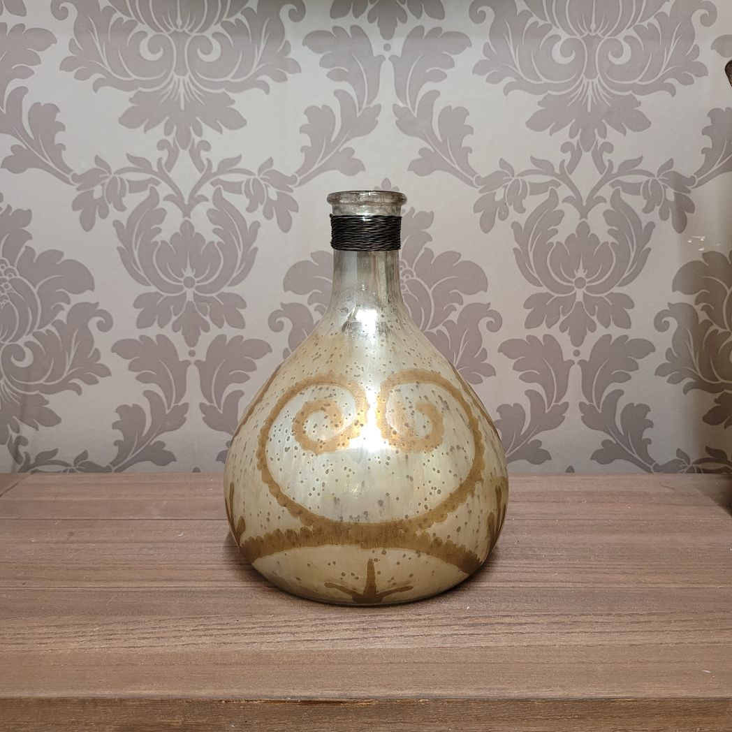 MSL Elegant Silver and Gold Decorative Bottle Vase – Rustic Home Decor for Flowers and Gifts