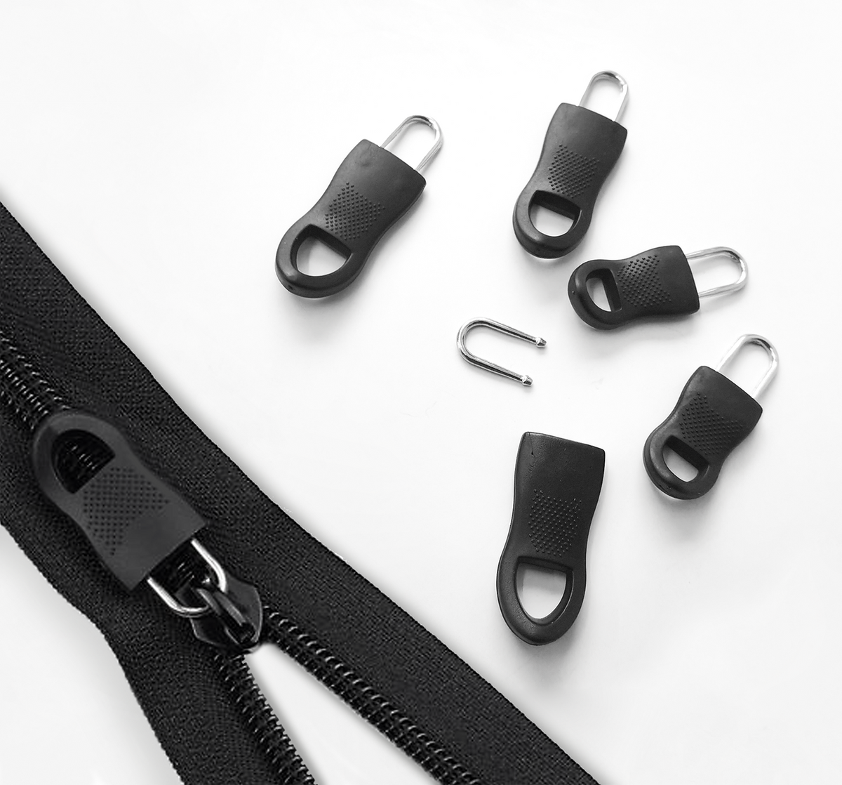 Avilo Zipper Mender Pack of 16 – Quick Zip Tab Repair for Bags, Jackets & Trousers