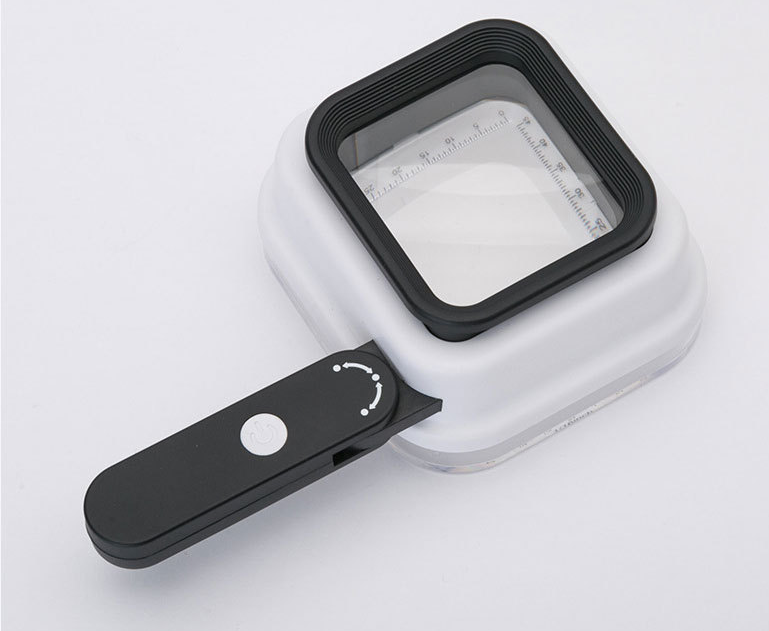 Avilo Folding Magnifying Glass with LED Light – 10x, 15x and 20x Pocket Magnifier
