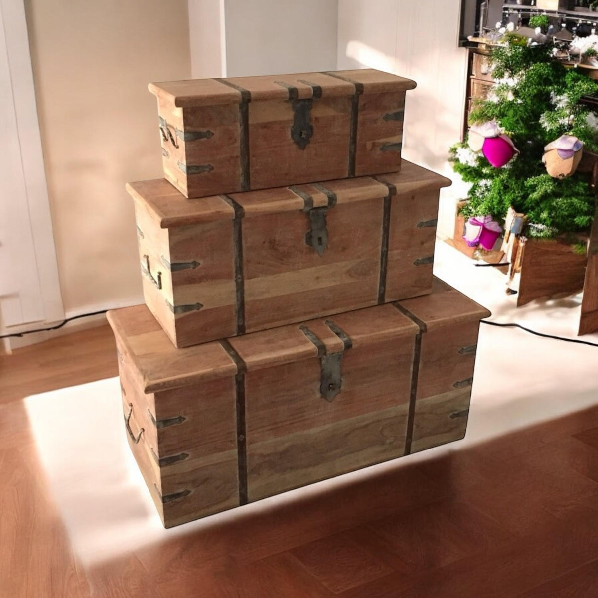 Rustic Solid Acacia Wooden Storage Chests, Set of 3 – Nesting Trunks, Coffee Table or Bench, Light Brown