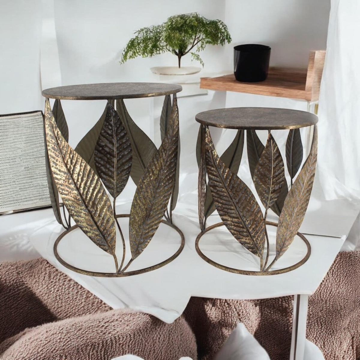 AcaciaHome Art Deco Gold Leaf Nest of Tables – Elegant Round Metal Side Tables, Hand-Finished Floral Design
