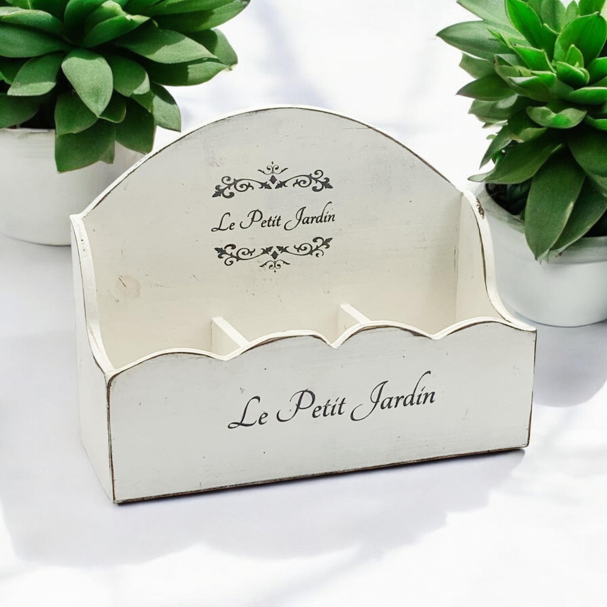36cm Wooden Shabby White Frilly Box Photo Frame – Country-Style Home Decor