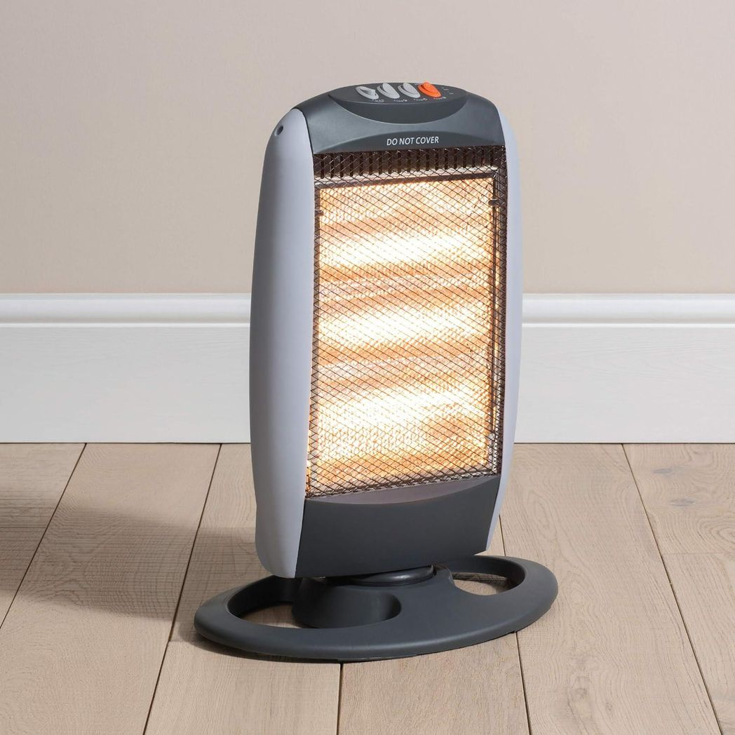 Daewoo 1200W Oscillating Halogen Heater – Instant Warmth for Bedrooms, Offices and Conservatories (HEA1416)