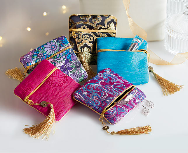 Avilo Gift Bags, Set of 5 – Assorted Patterns for Presents and Special Occasions