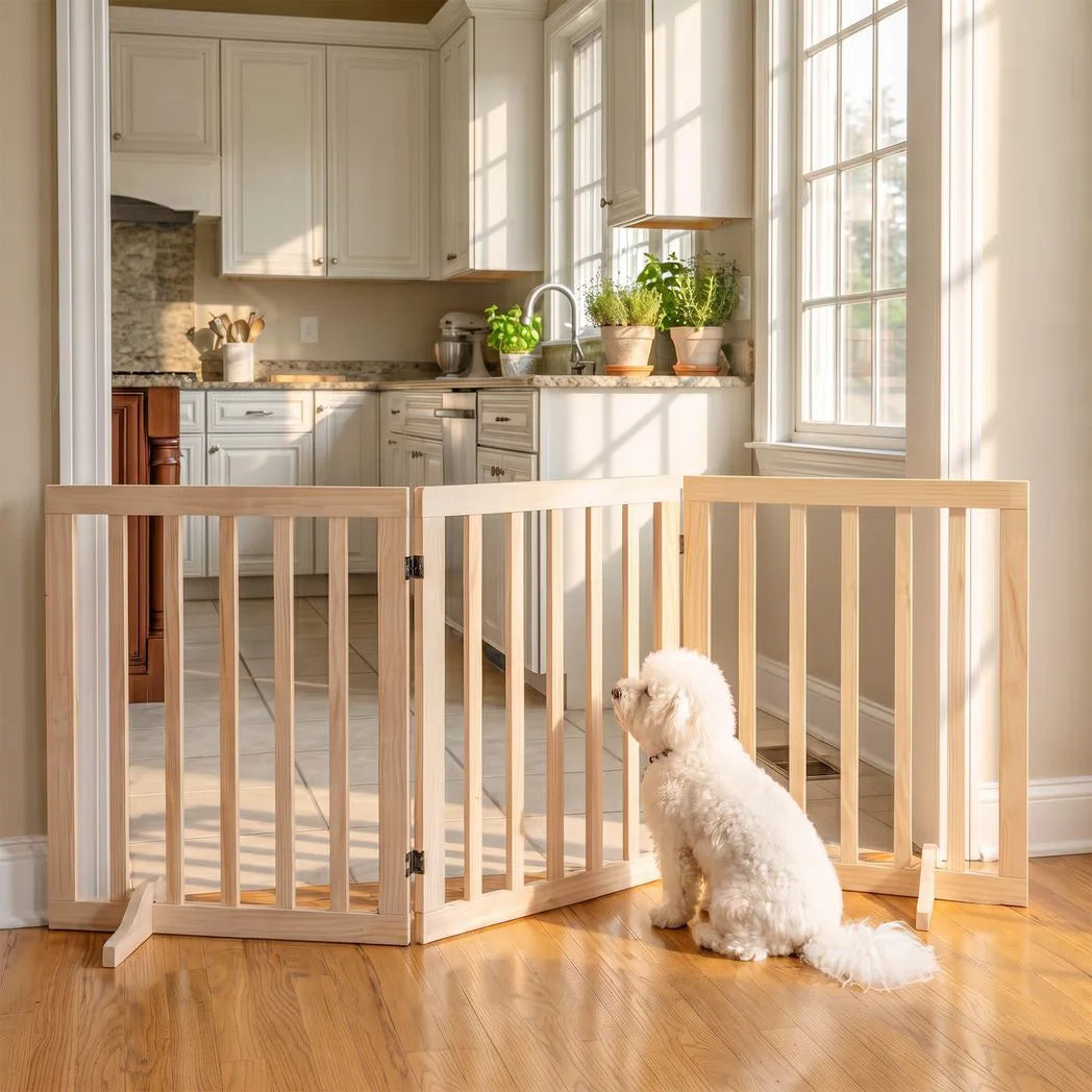 PawHut Wooden Freestanding Dog Gate with 3 Folding Panels and 2 Support Feet – Indoor Pet Barrier, Natural