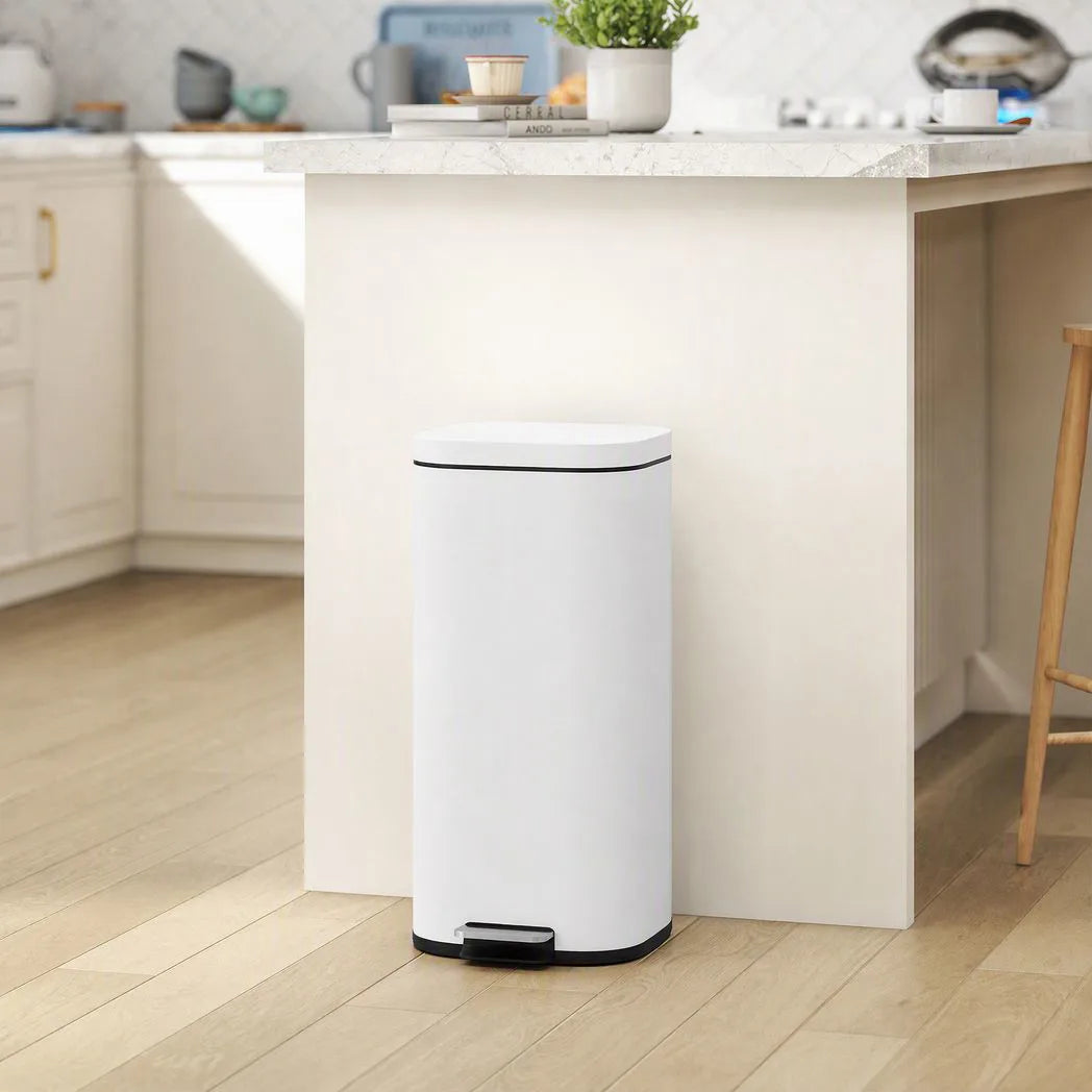 HOMCOM 30L Kitchen Pedal Bin with Soft-Close Lid – Compact Rubbish Bin with Removable Bucket, White