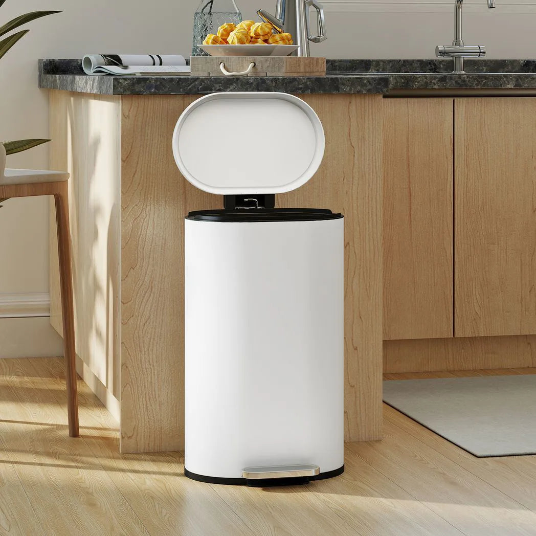 HOMCOM 30L Curved Pedal Kitchen Bin with Soft-Close Lid and Removable Bucket – Slim Waste Bin, Cream