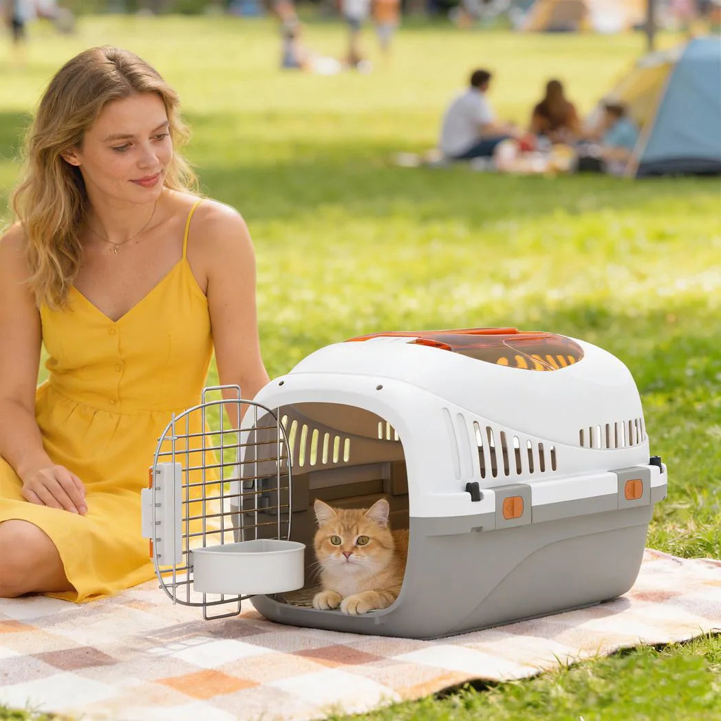 PawHut Hard Shell Pet Carrier for Cats and Small Dogs up to 4kg – Steel Door, Secure Lock, Feed Bowl