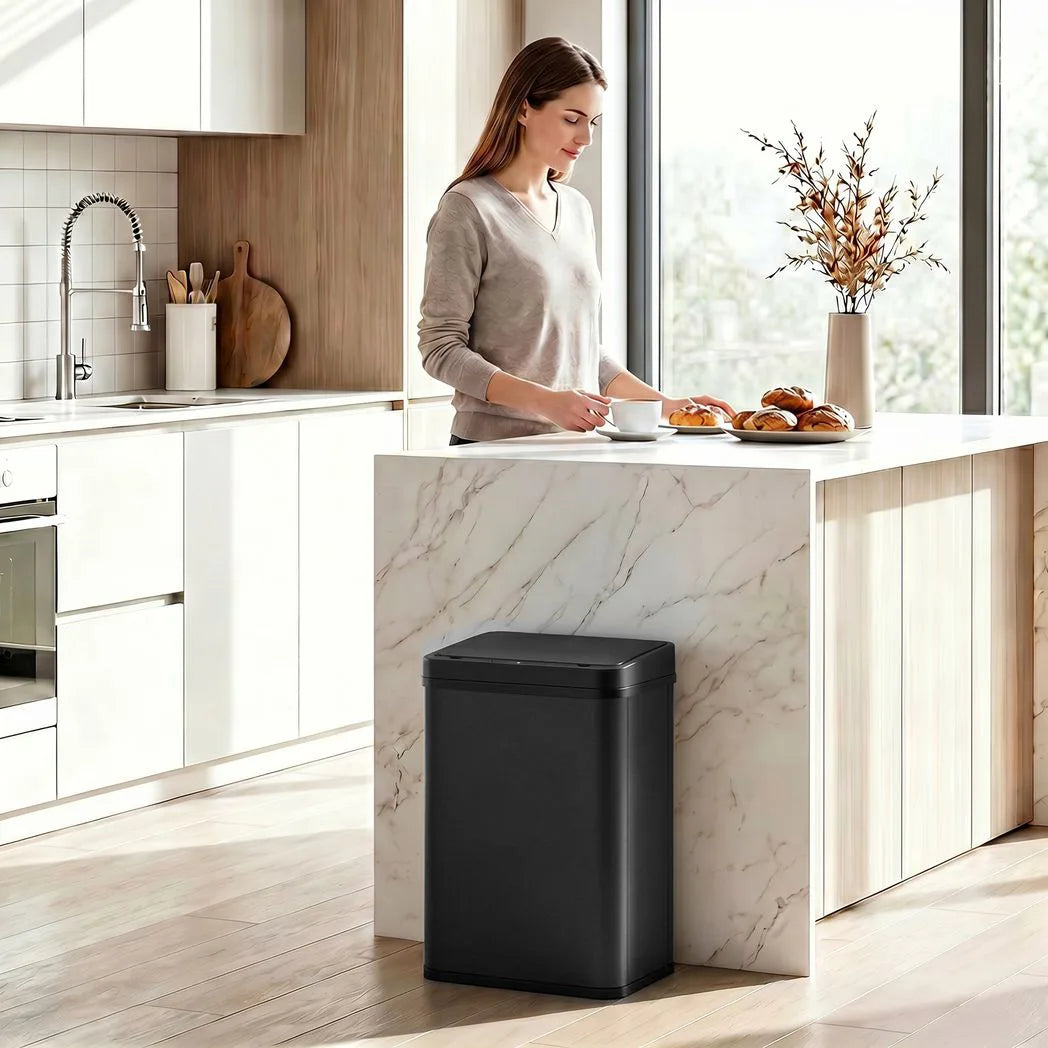 HOMCOM 40L Sensor Bin with Soft-Close Lid – Stainless Steel Automatic Touchless Motion Sensor Kitchen Bin, Black