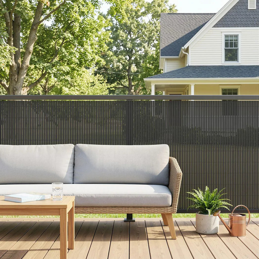 Outsunny Garden Privacy Screen Fence, 2 Pack – 1m x 5m Waterproof Windbreak, Dark Grey