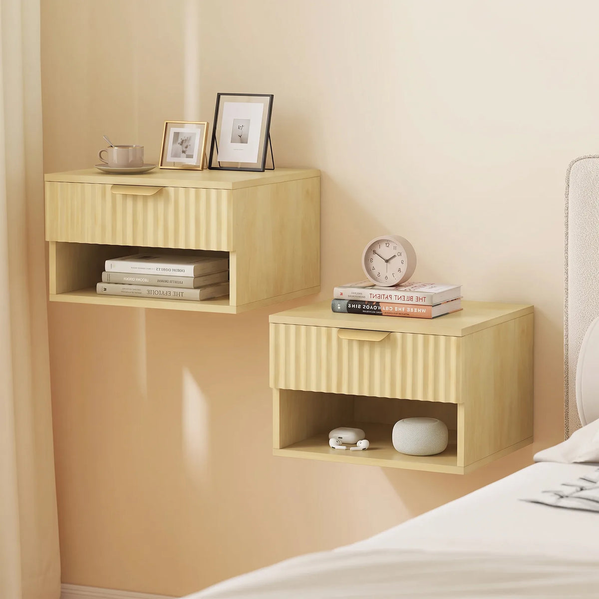 HOMCOM Floating Nightstands Set of 2 with Fluted Drawer and Open Shelf – Wall-Mounted Bedside Tables, Oak
