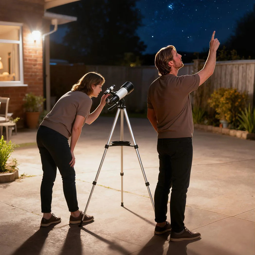 Outsunny Astronomy Telescope with 70 mm Aperture, Adjustable Tripod & Carry Bag – Beginner Stargazing, White