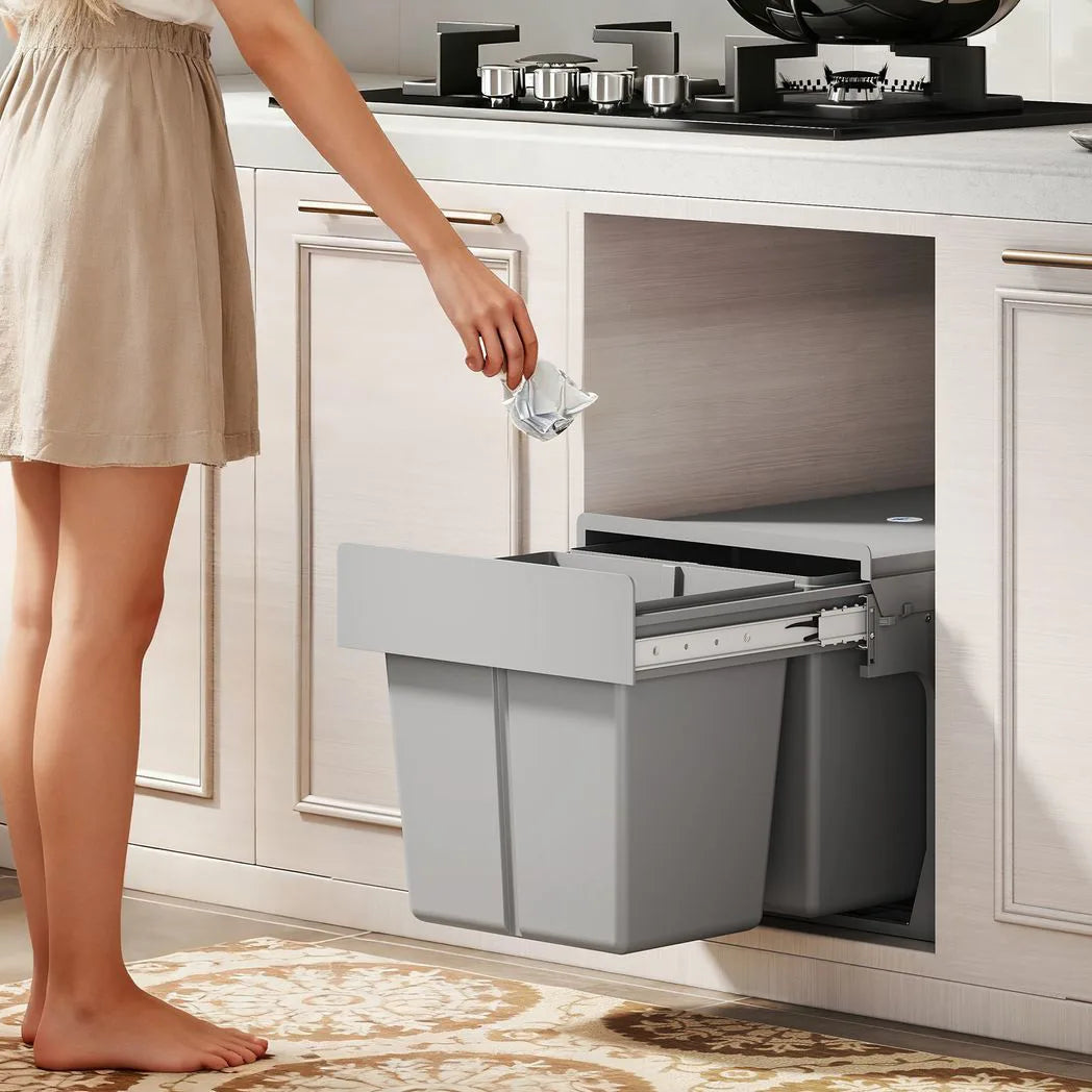 HOMCOM Under Sink Pull Out Bin with 2 x 15L Removable Compartments – Soft-Close Waste Bin, Light Grey