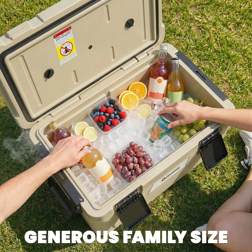 Outsunny 42.6L Insulated Cool Box with Handles, Lid & Drain Valve – Portable Camping Ice Cooler, Khaki