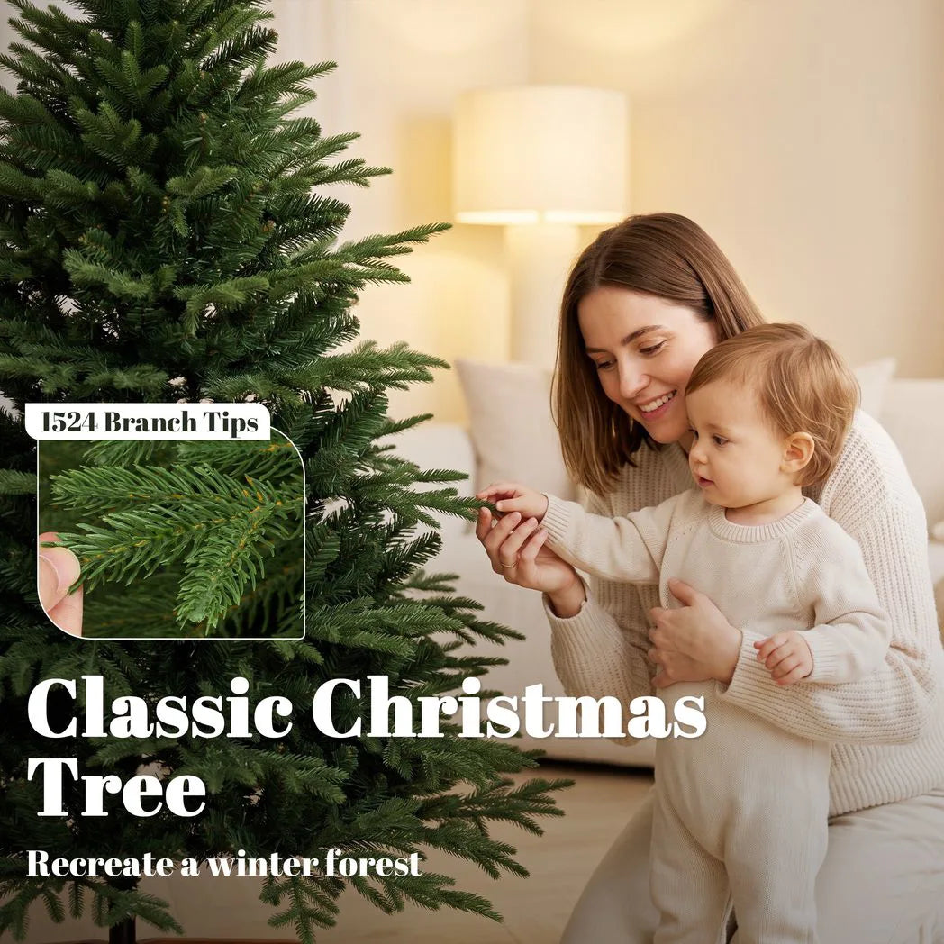 HOMCOM 5ft Artificial Christmas Tree with Hinged Branches & Solid Pine Wood Stand – 150cm, Green