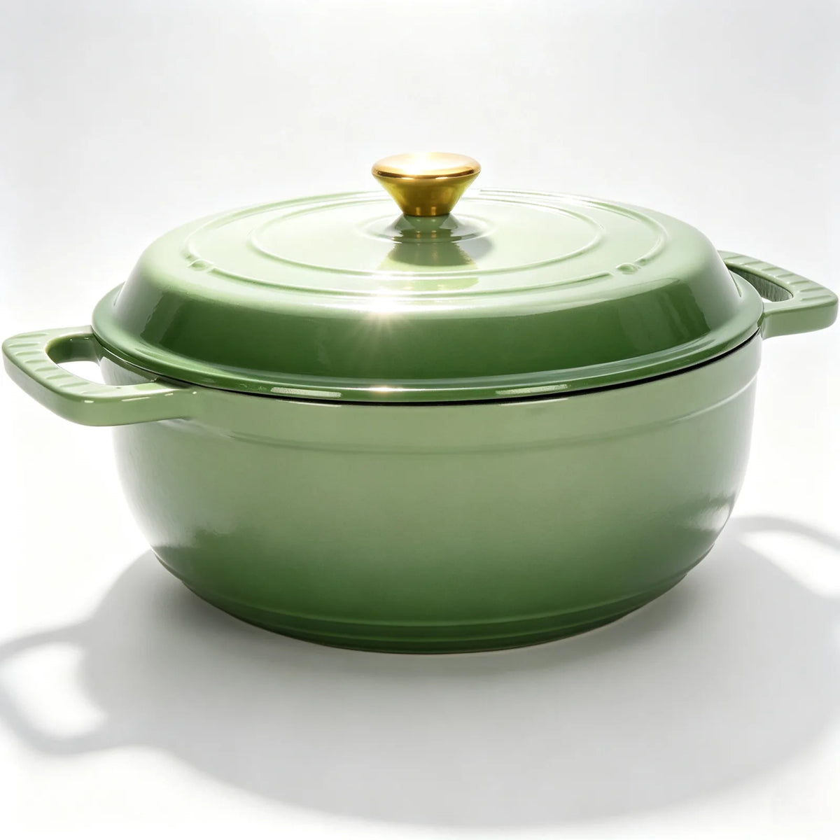 Enamelled Cast Iron Dutch Oven, 6QT (5.7L) with Lid & Two Silicone Gloves – Casserole Pot, Gradient Red