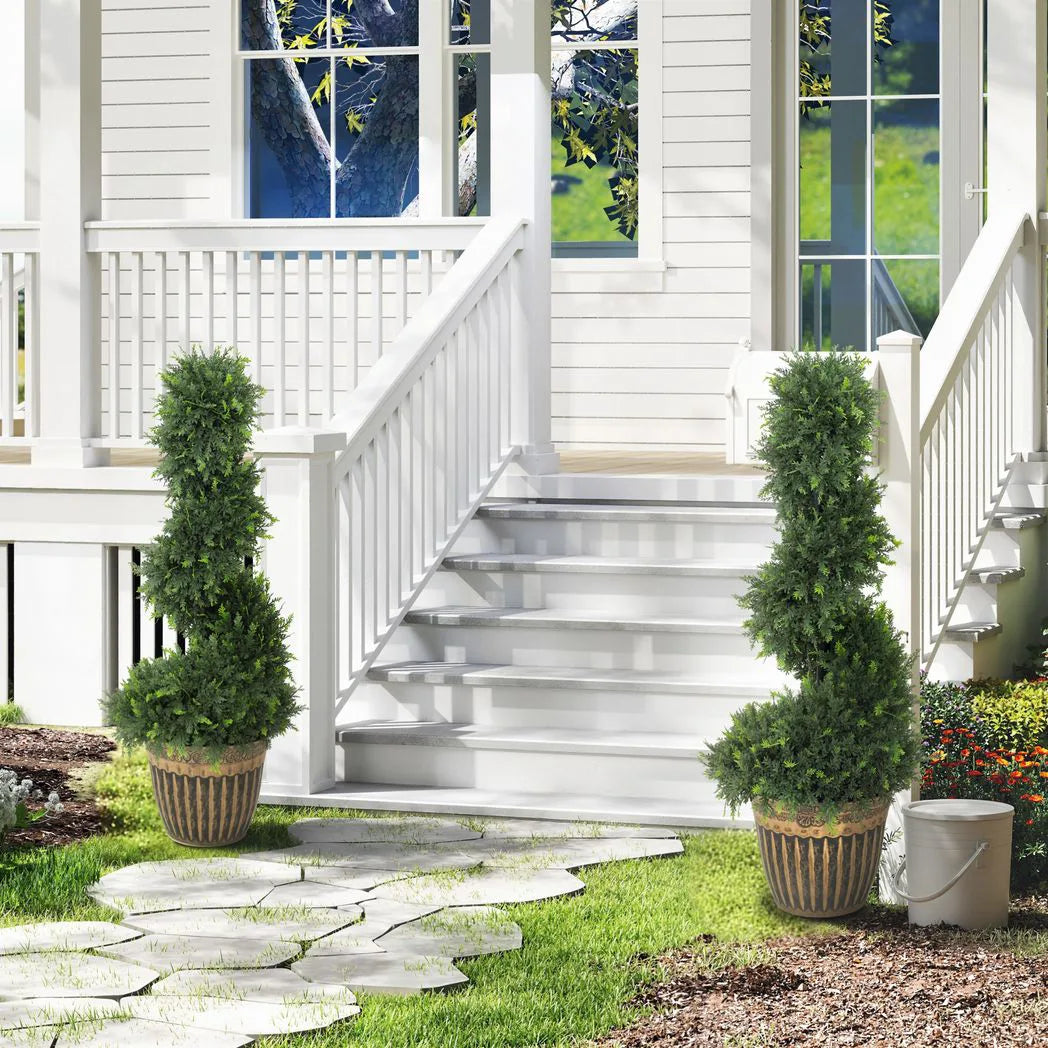 HOMCOM Set of 2 Artificial Plants, Topiary Spiral Boxwood Cypress Trees with Pot