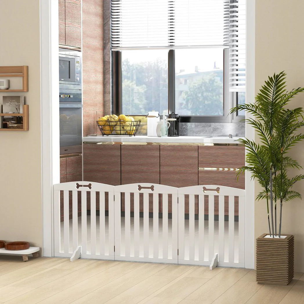 PawHut Freestanding Wooden Dog Gate with Support Feet – 155cm Foldable Three-Panel Barrier, White