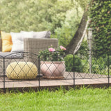 Outsunny 3m Decorative Metal Garden Fence, Diamond and Swirl Pattern – Flexible Border Fencing