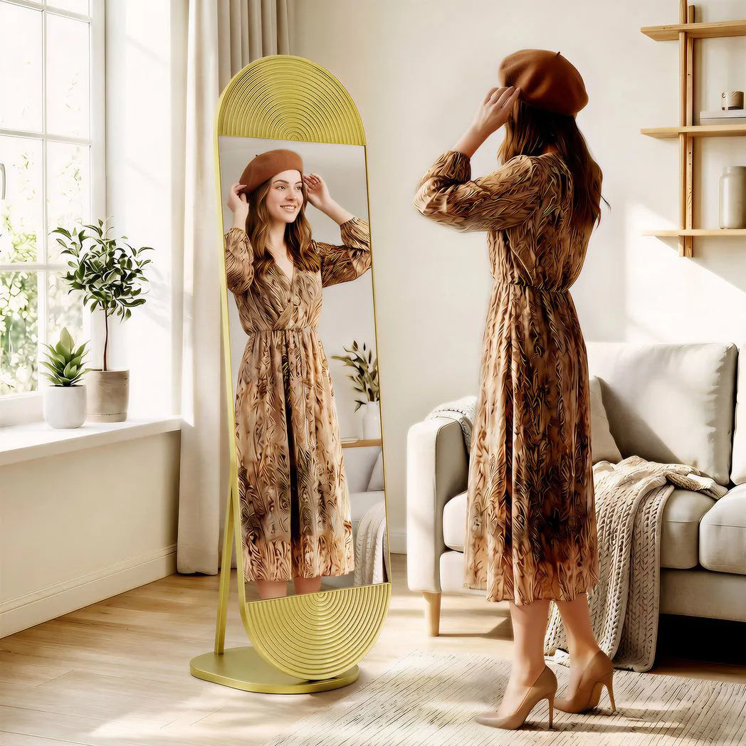 HOMCOM 50 x 161 cm Wavy Full Length Mirror, Free Standing Mirror with Metal Frame and Solid Base
