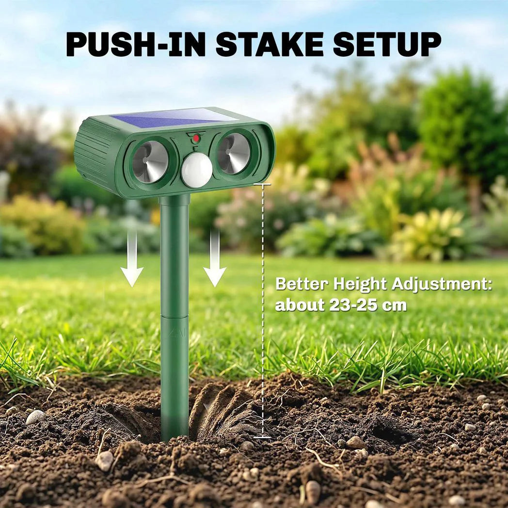 Outsunny Solar Ultrasonic Cat Repellent with PIR Motion Sensor and LED Flash – Weatherproof Garden Deterrent