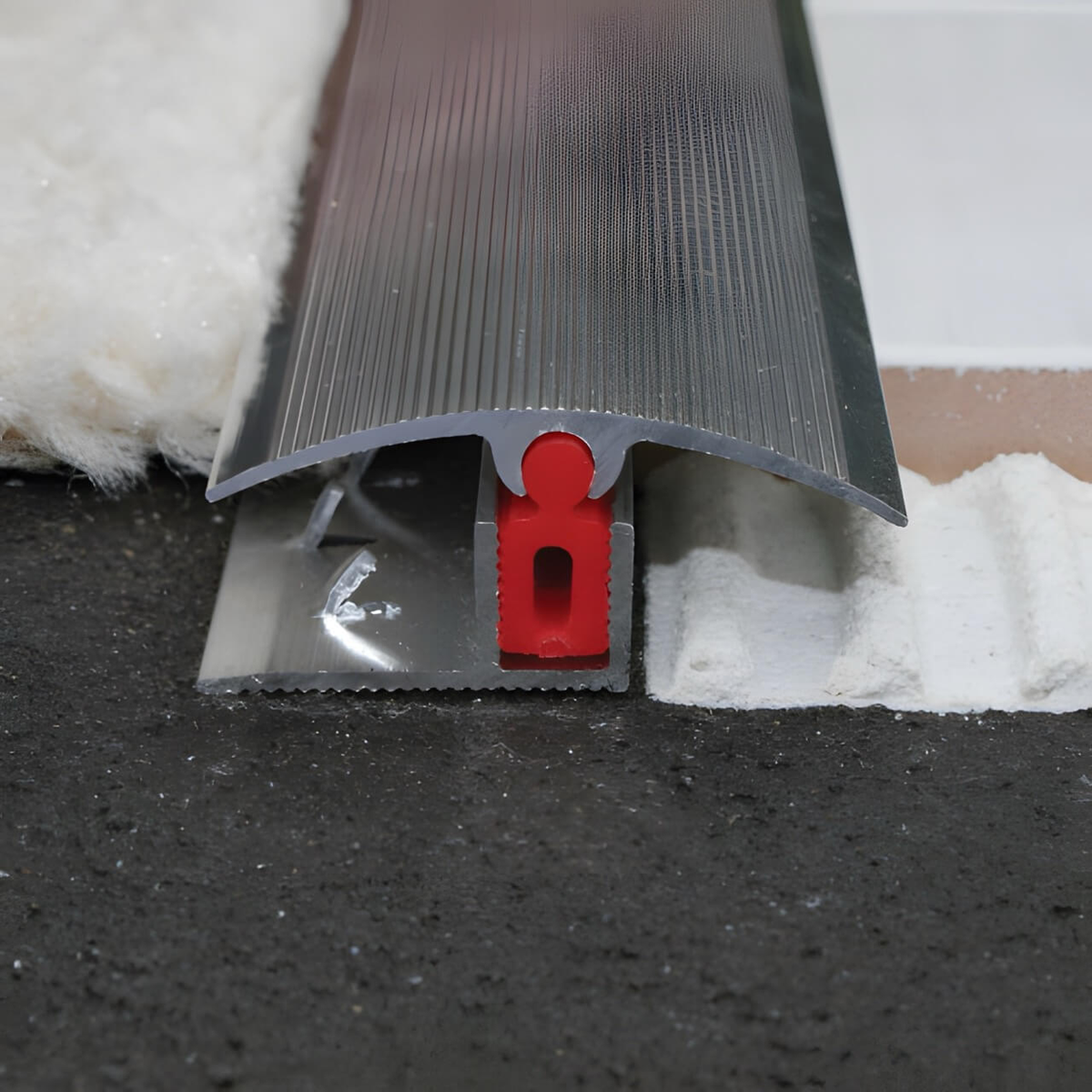 Genesis 40mm Aluminium Adjustable Height Door Threshold Strip with Easy Clip TTG Pivots – Carpet to Wood, Laminate & Tile